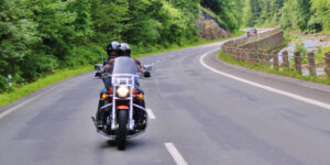 Motorrad Tour auf der Alpenstraße – Tipps für Kurvenfahrten & Aussichtspunkte